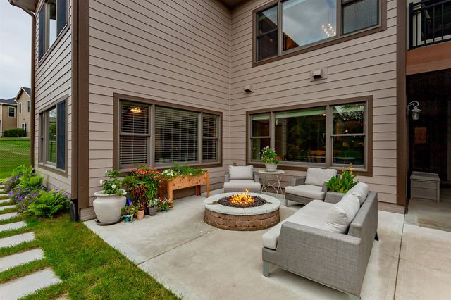 15501 Plum Drive, Urbandale, IA 50323