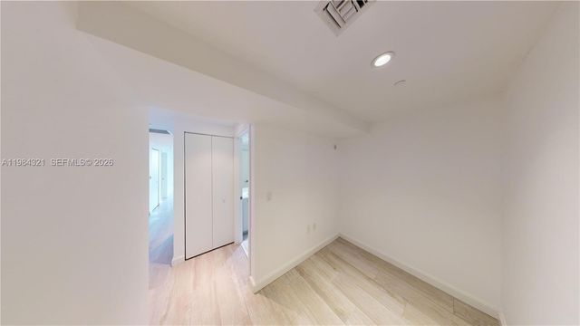 55 SW 9th St 2010, Miami, FL 33130