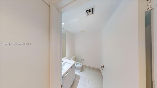 55 SW 9th St 2010, Miami, FL 33130