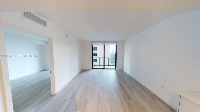 55 SW 9th St 2010, Miami, FL 33130