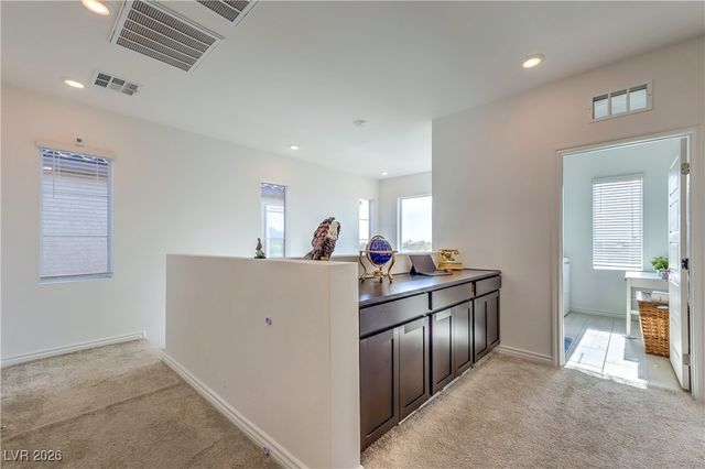 4404 Contour Bend Avenue, North Las Vegas, NV 89084