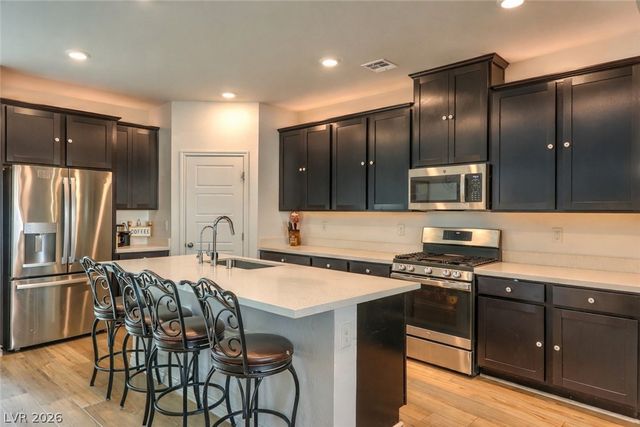 4404 Contour Bend Avenue, North Las Vegas, NV 89084