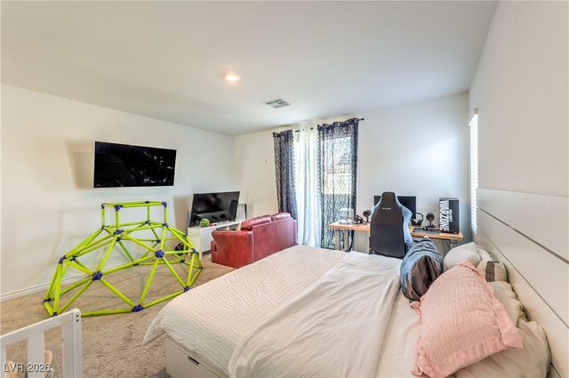 4404 Contour Bend Avenue, North Las Vegas, NV 89084