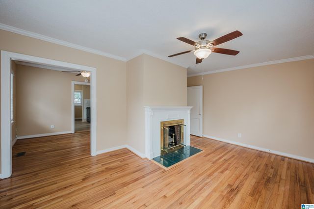 732 CENTER PLACE SW, Birmingham, AL 35211