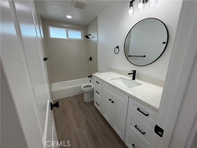 1400 W Warner Avenue 42, Santa Ana, CA 92704