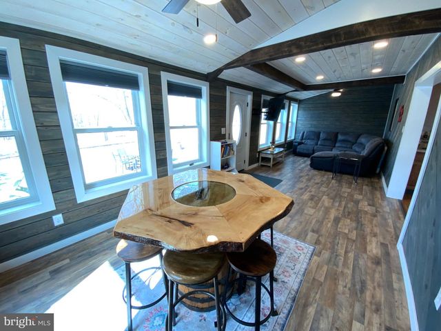 1682 YOUNGDALE RD, Lock Haven, PA 17745