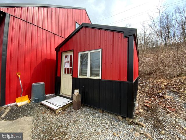 1682 YOUNGDALE RD, Lock Haven, PA 17745