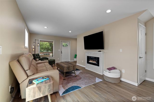 2513 S Hosmer Street, Tacoma, WA 98405