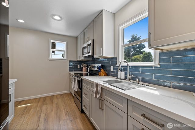 2513 S Hosmer Street, Tacoma, WA 98405