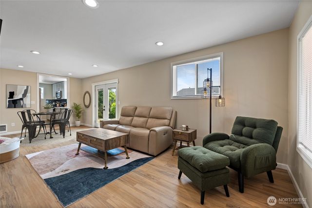 2513 S Hosmer Street, Tacoma, WA 98405