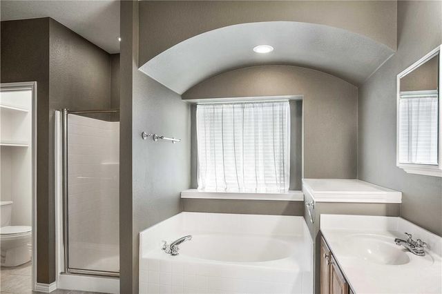 2824 Mission Tejas DR, Pflugerville, TX 78660