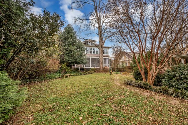 3714 Richland Ave, Nashville, TN 37205