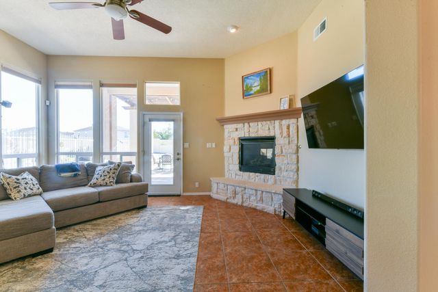 4901 SUNDANCE Court NE, Rio Rancho, NM 87144