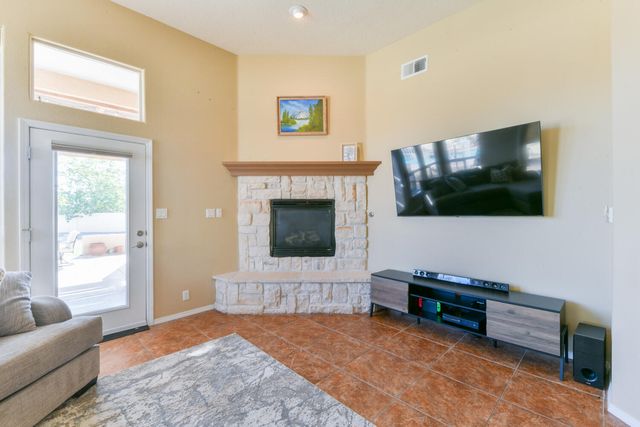 4901 SUNDANCE Court NE, Rio Rancho, NM 87144