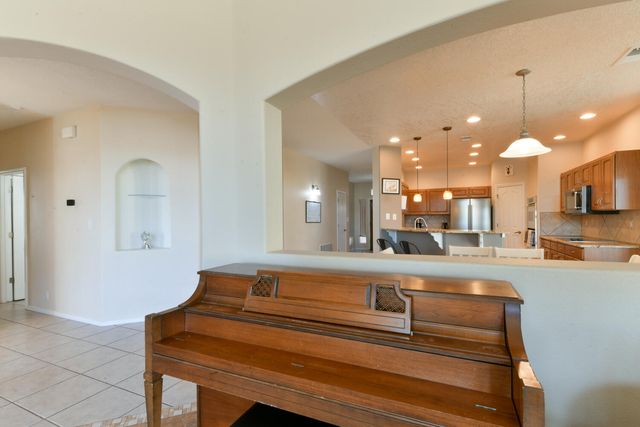 4901 SUNDANCE Court NE, Rio Rancho, NM 87144