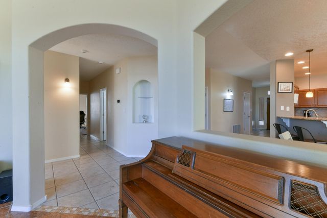 4901 SUNDANCE Court NE, Rio Rancho, NM 87144