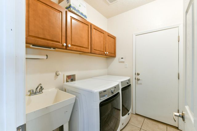 4901 SUNDANCE Court NE, Rio Rancho, NM 87144