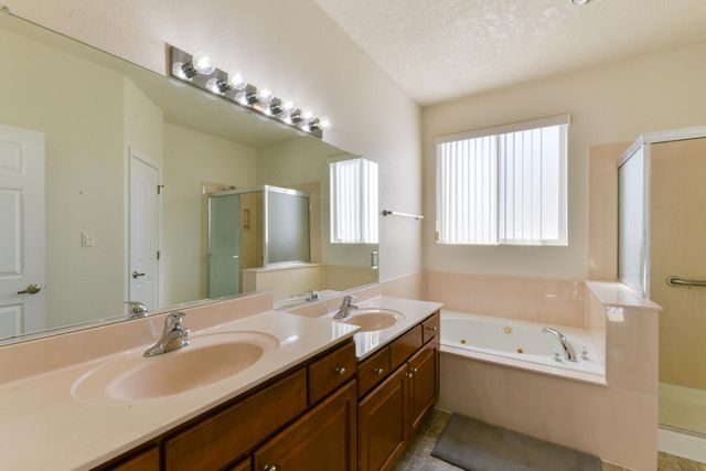 4901 SUNDANCE Court NE, Rio Rancho, NM 87144