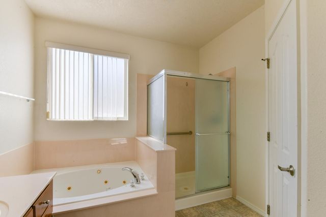 4901 SUNDANCE Court NE, Rio Rancho, NM 87144