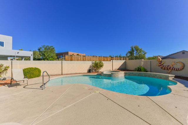 4901 SUNDANCE Court NE, Rio Rancho, NM 87144