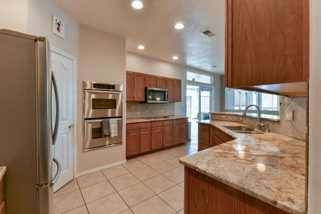 4901 SUNDANCE Court NE, Rio Rancho, NM 87144