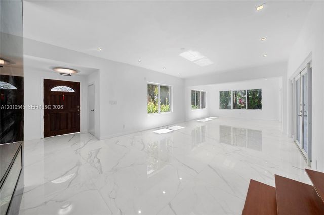 5824 Alton Road, Miami Beach, FL 33140
