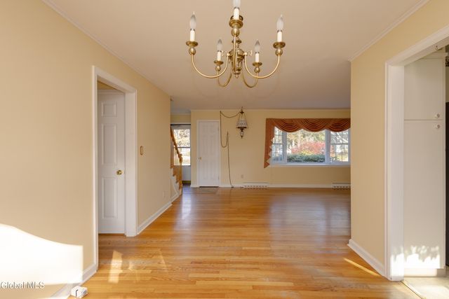 18 Richland Drive, Glenville, NY 12302