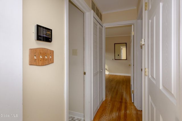 18 Richland Drive, Glenville, NY 12302