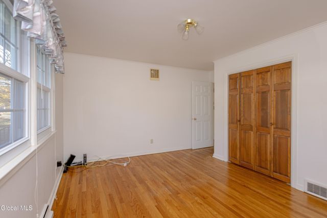 18 Richland Drive, Glenville, NY 12302