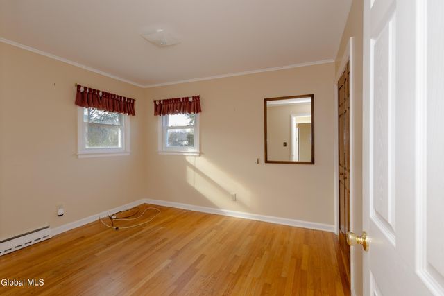 18 Richland Drive, Glenville, NY 12302