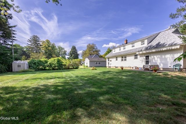 18 Richland Drive, Glenville, NY 12302