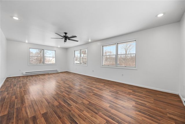 12 Vollmer Parkway, Henrietta, NY 14623