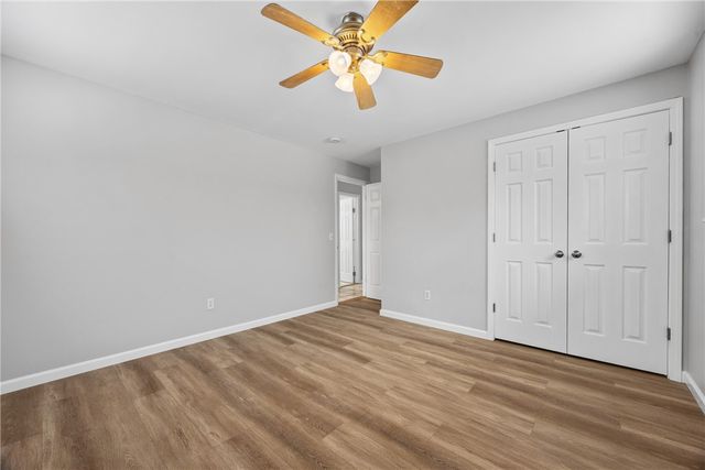 12 Vollmer Parkway, Henrietta, NY 14623