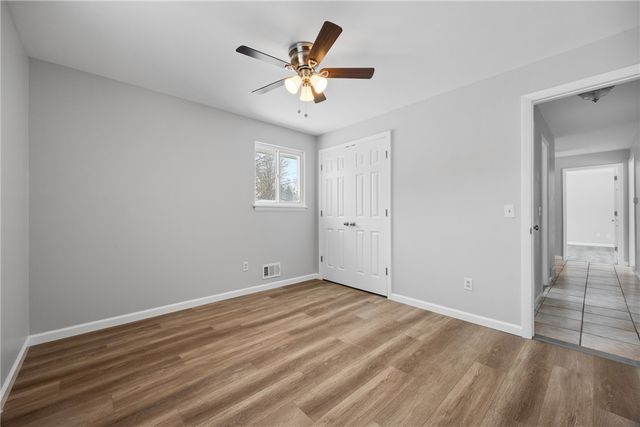 12 Vollmer Parkway, Henrietta, NY 14623