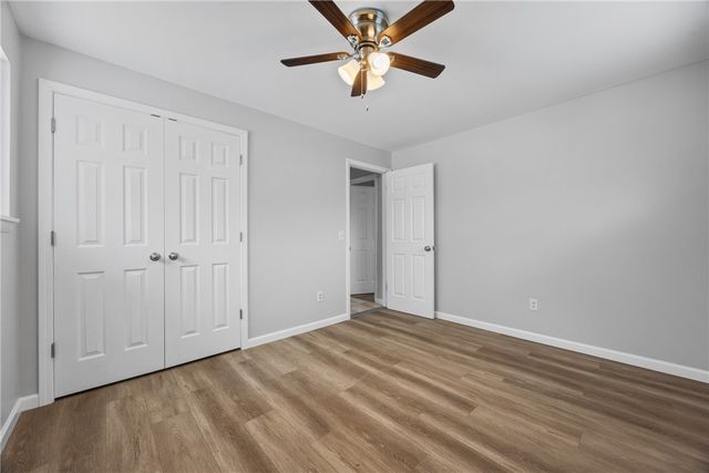 12 Vollmer Parkway, Henrietta, NY 14623