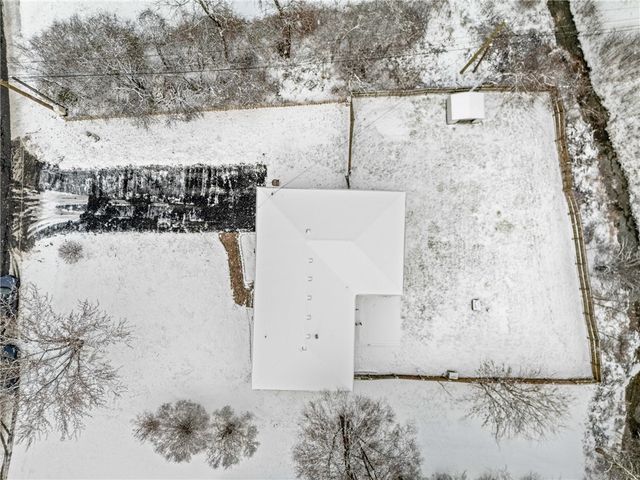 12 Vollmer Parkway, Henrietta, NY 14623