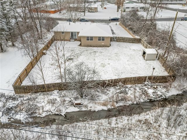 12 Vollmer Parkway, Henrietta, NY 14623