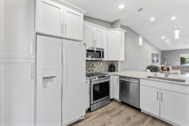 6112 Kings Gate Circle, Delray Beach, FL 33484