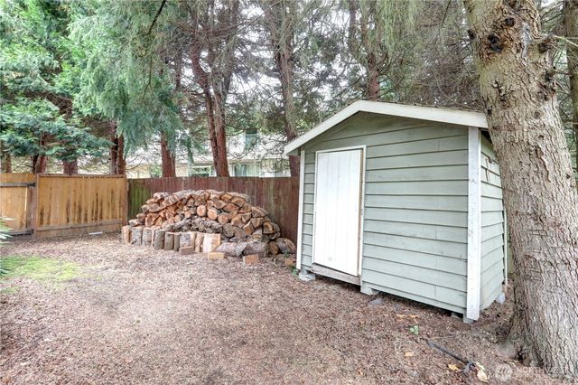 18205 150th Avenue SE, Renton, WA 98058