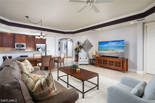 580 El Camino Real 3303, Naples, FL 34119