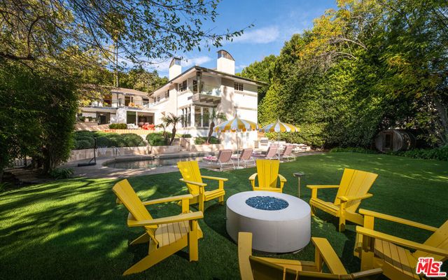 661 Doheny Road, Beverly Hills, CA 90210