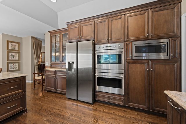 1000 Campbell Court, Lake Bluff, IL 60044