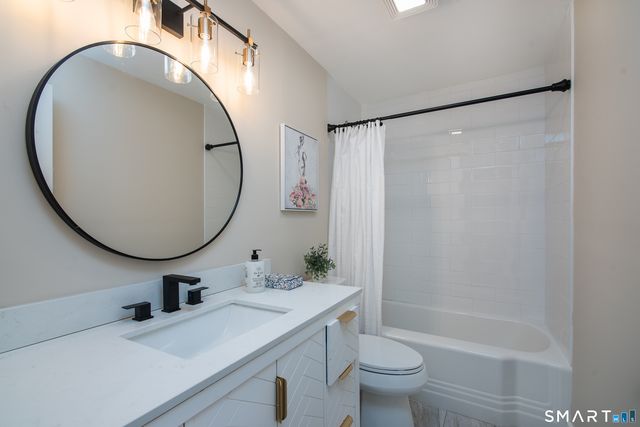 48 Bishop Street, East Haven, CT 06512