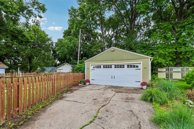1440 46th Street, Des Moines, IA 50311