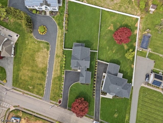 76 Hillside Ave, Livingston Twp., NJ 07039