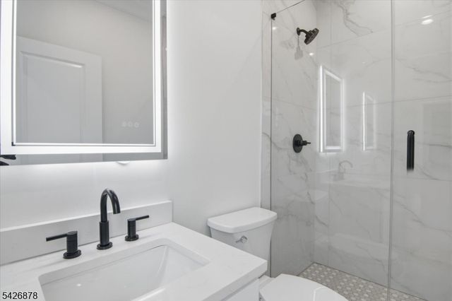 76 Hillside Ave, Livingston Twp., NJ 07039