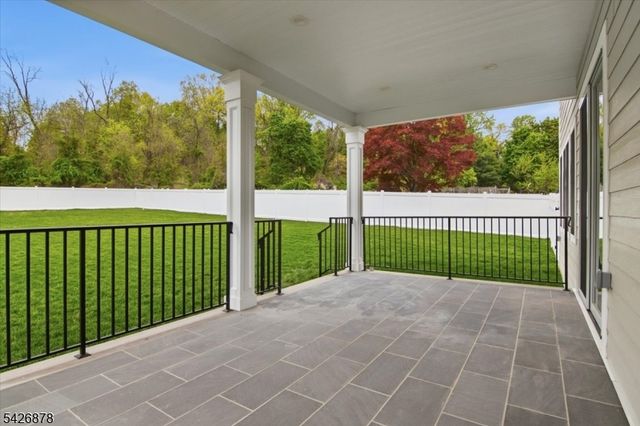 76 Hillside Ave, Livingston Twp., NJ 07039