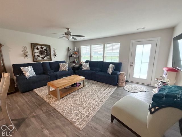 171 Johns Island Way, Whiteland, IN 46184