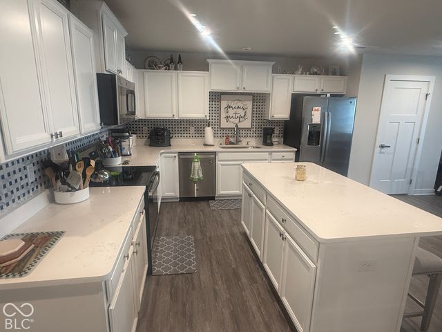 171 Johns Island Way, Whiteland, IN 46184