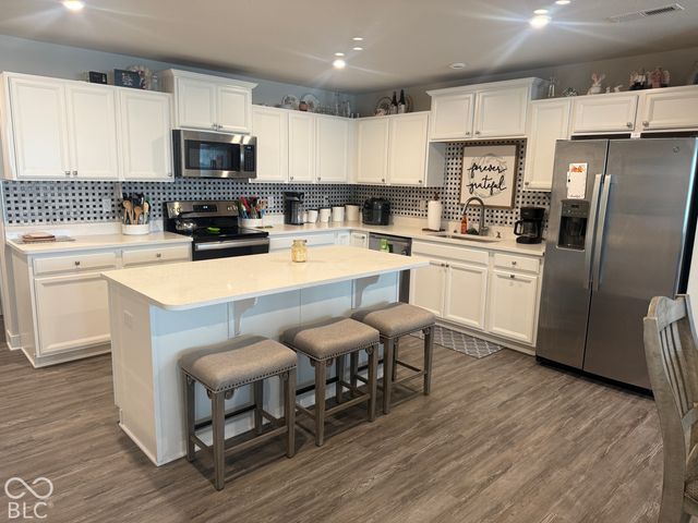 171 Johns Island Way, Whiteland, IN 46184